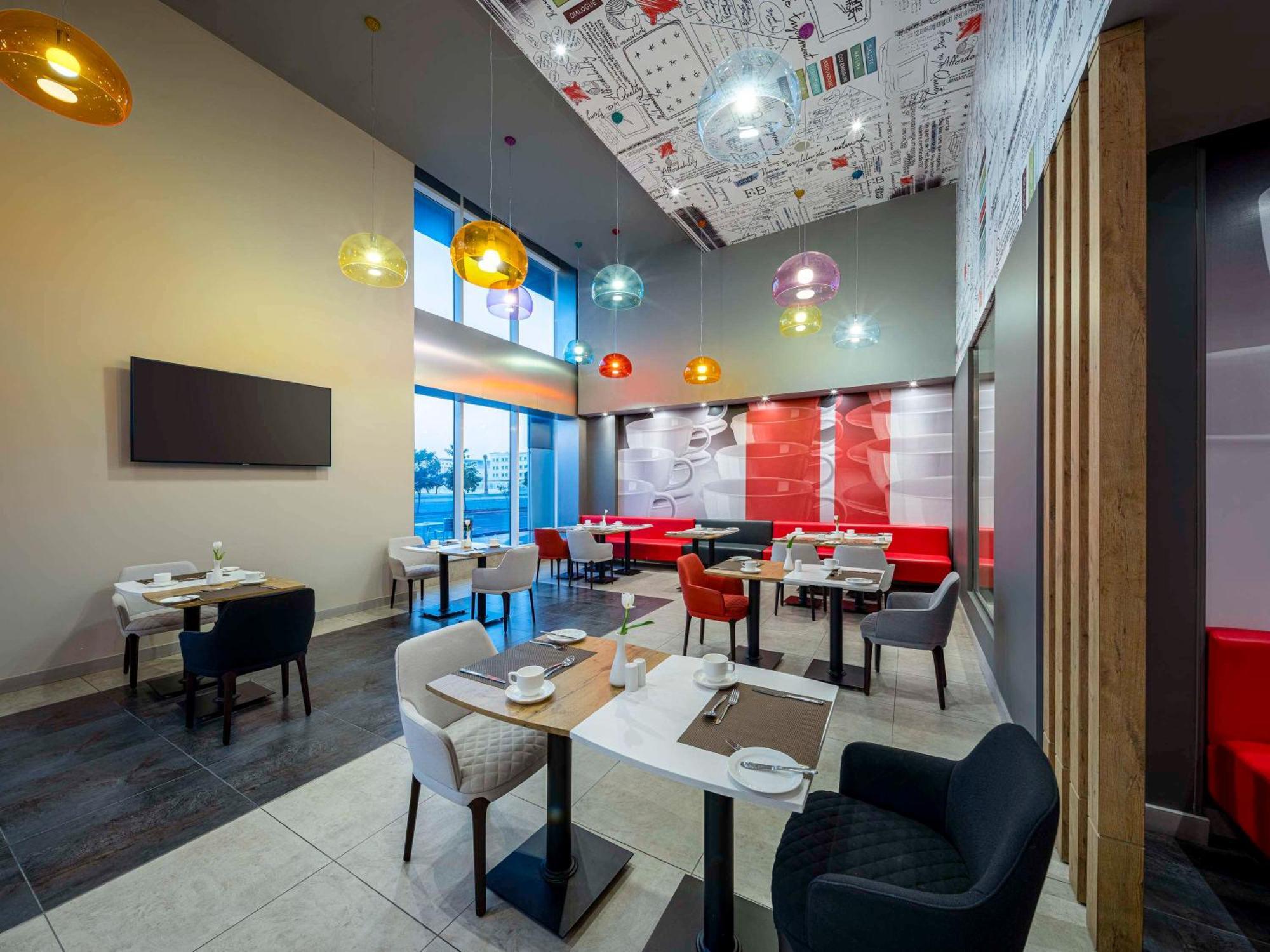 Ibis Jeddah Malik Road Jidá Exterior foto