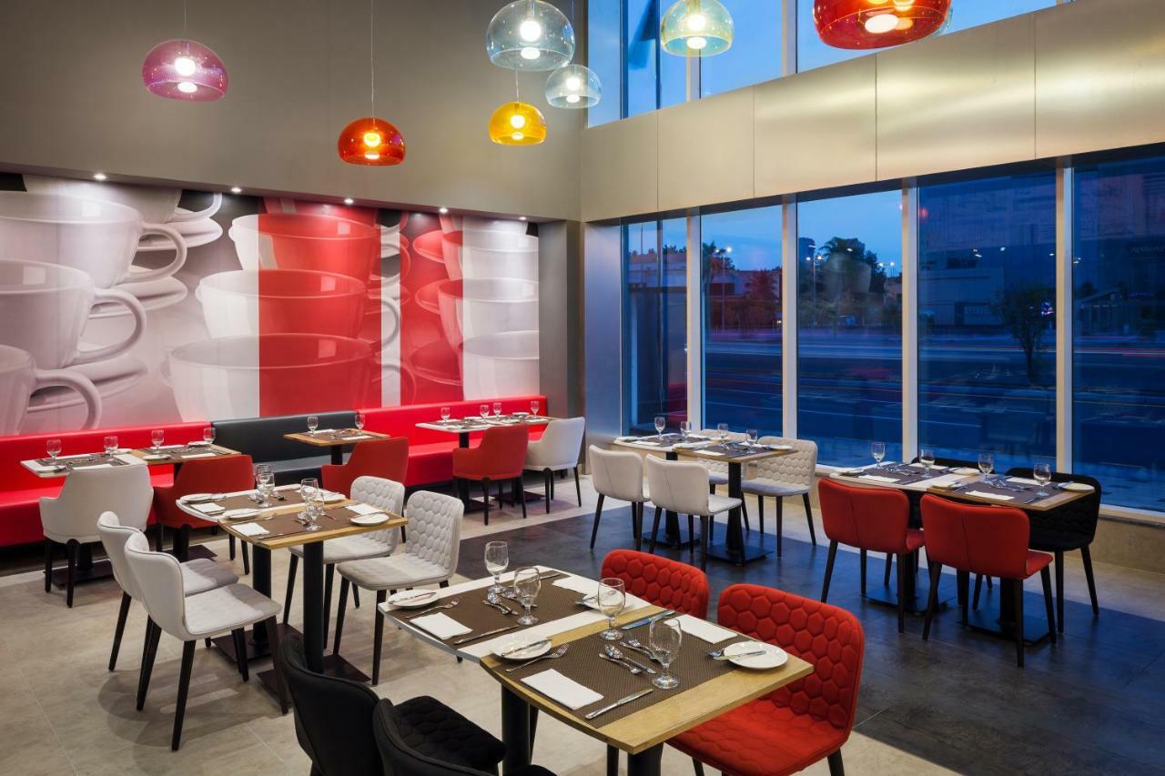 Ibis Jeddah Malik Road Jidá Exterior foto
