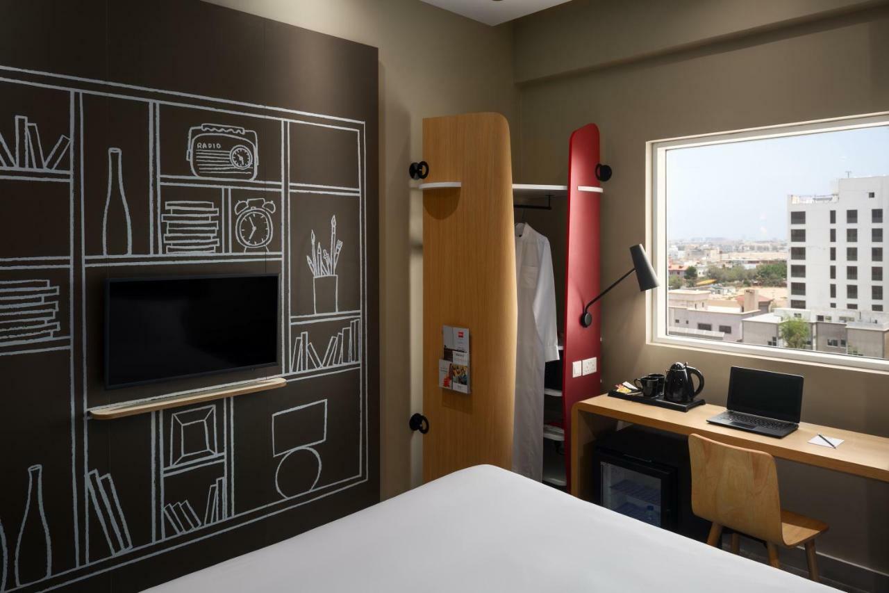 Ibis Jeddah Malik Road Jidá Exterior foto